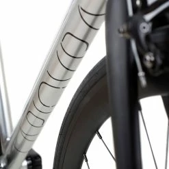 BLB Brick Lane Bikes La Piovra ATK Fixie/Singlespeed Bike - Argent Poli -Vélos Soldes 0037724 blb la piovra atk fixie single speed bike polished silver