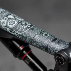 Dyedbro Kit De Protection Du Cadre - Día De Muertos - Blanc Mat 9 Dyedbro Kit De Protection Du Cadre - Día De Muertos - Blanc Mat -Vélos Soldes 03 DBF11148