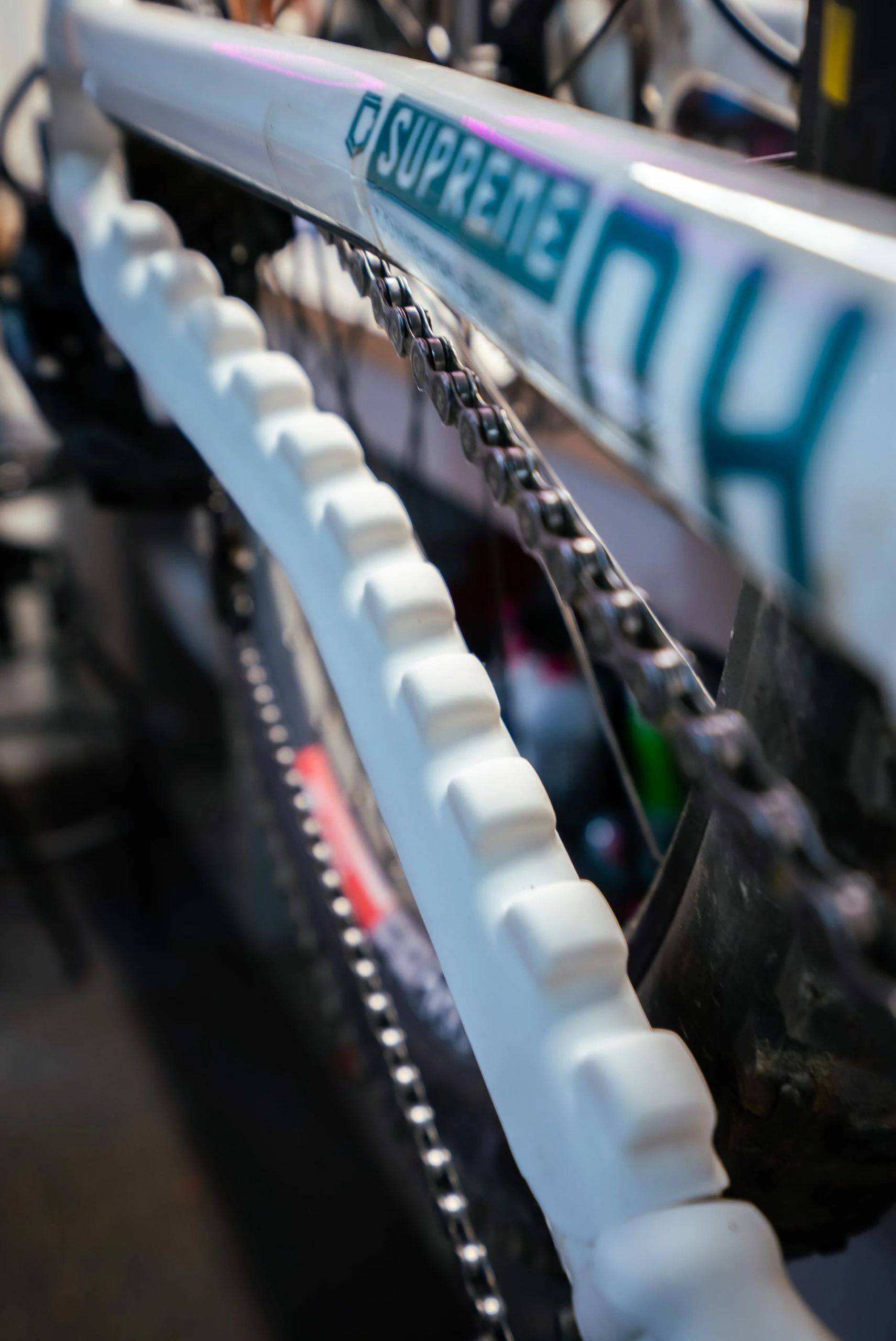 Velocity Hucking Systems VHS 2.0 Slapper Tape - Blanc 4 Velocity Hucking Systems VHS 2.0 Slapper Tape - Blanc – Image 2