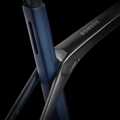 Domane SL 6 ETap Satin Dark Aquatic/Satin Trek Black 18 Domane SL 6 ETap Satin Dark Aquatic/Satin Trek Black -Vélos Soldes DomaneSL6eTap 22 35028 B Alt5ID43LHxacXurD