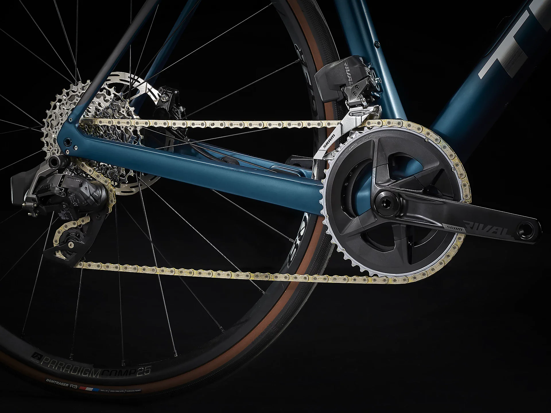 Domane SL 6 ETap Satin Dark Aquatic/Satin Trek Black 6 Domane SL 6 ETap Satin Dark Aquatic/Satin Trek Black – Image 4