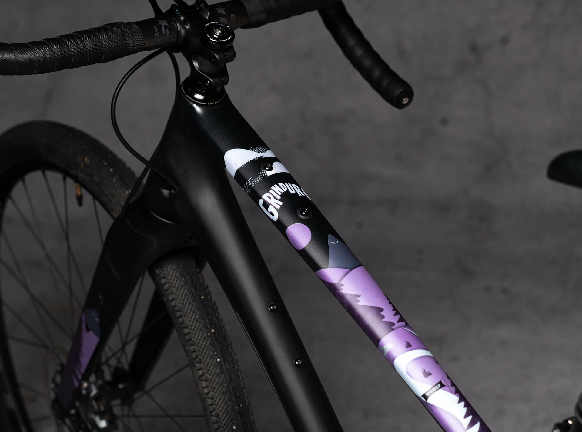 Dyedbro Kit De Protection De Cadre Gravel Grinduro - Purple Matte 4 Dyedbro Kit De Protection De Cadre Gravel Grinduro - Purple Matte – Image 2