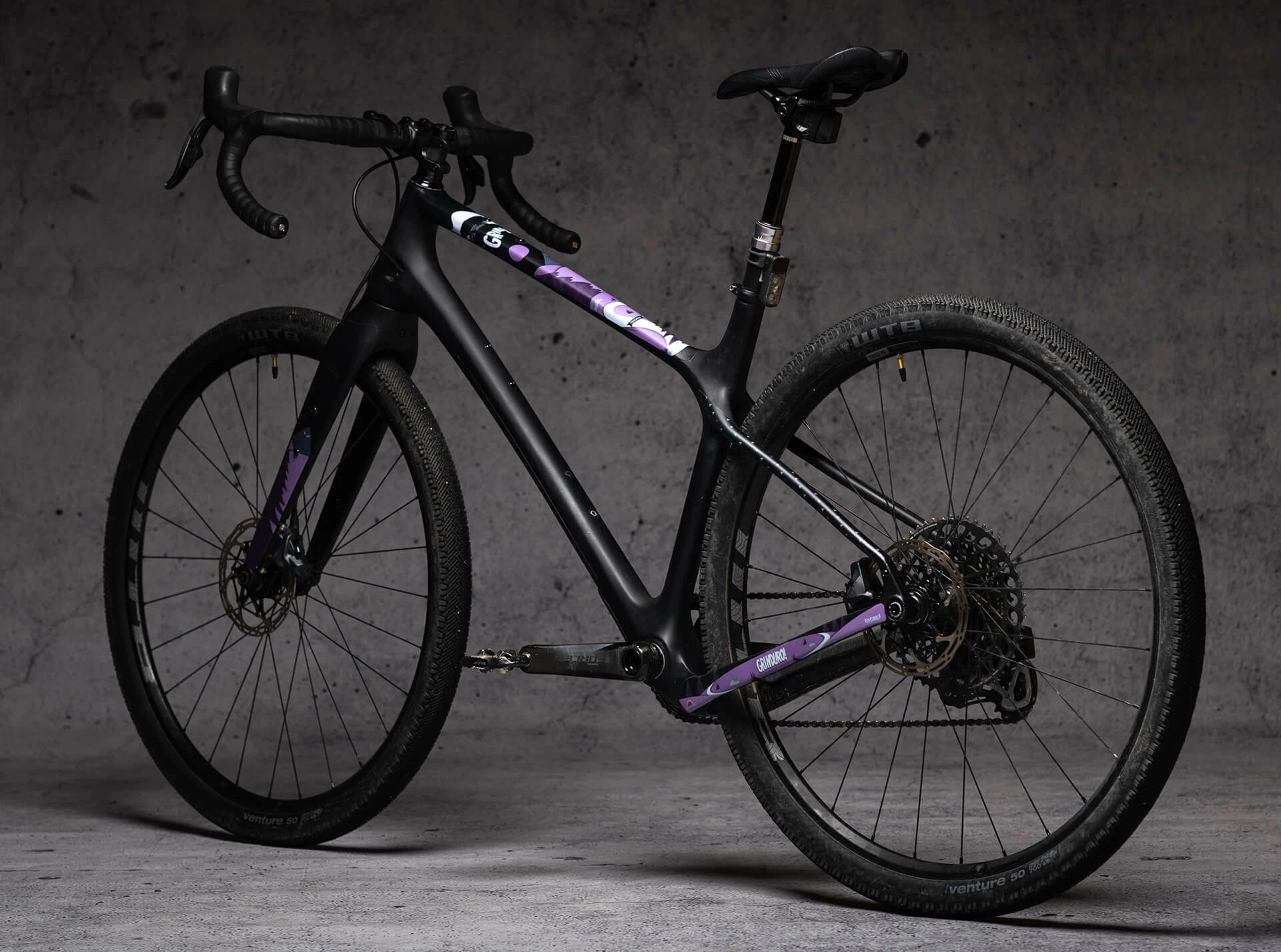 Dyedbro Kit De Protection De Cadre Gravel Grinduro - Purple Matte 6 Dyedbro Kit De Protection De Cadre Gravel Grinduro - Purple Matte – Image 4