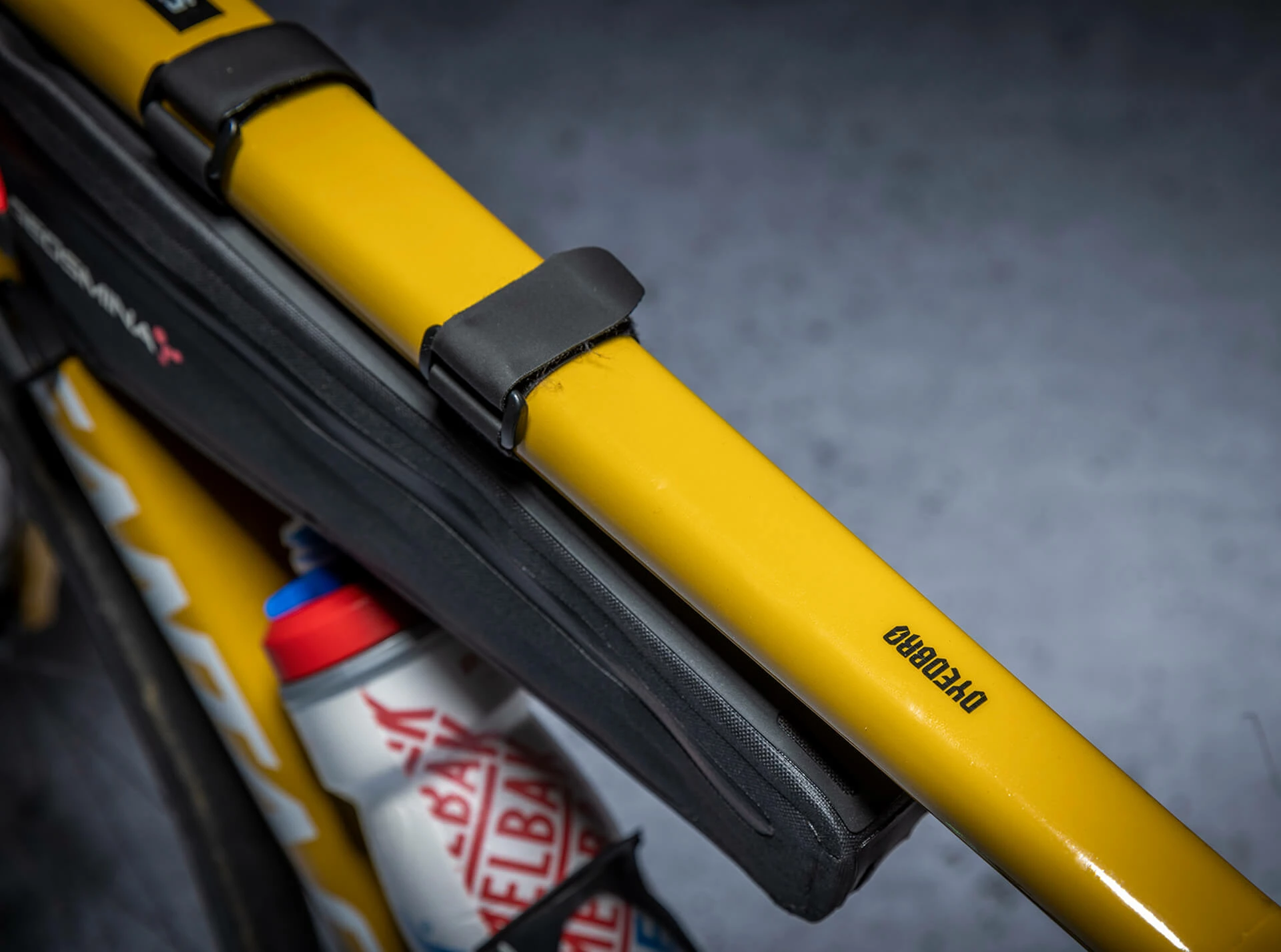 Dyedbro Kit De Protection De Cadre Gravel Clear - Black Gloss 7 Dyedbro Kit De Protection De Cadre Gravel Clear - Black Gloss – Image 5