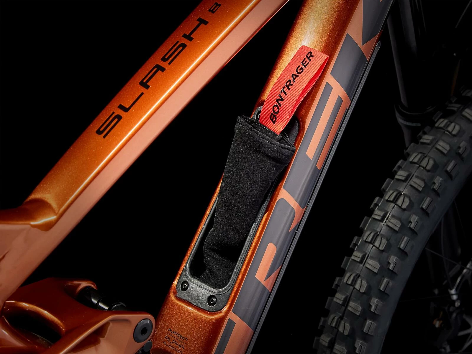 Trek Slash 8 Pennyflake 7 Trek Slash 8 Pennyflake – Image 5